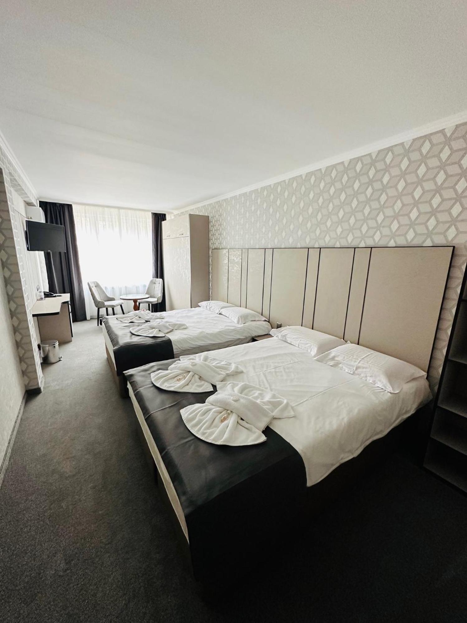 Hotel Cosmos Ruse Extérieur photo