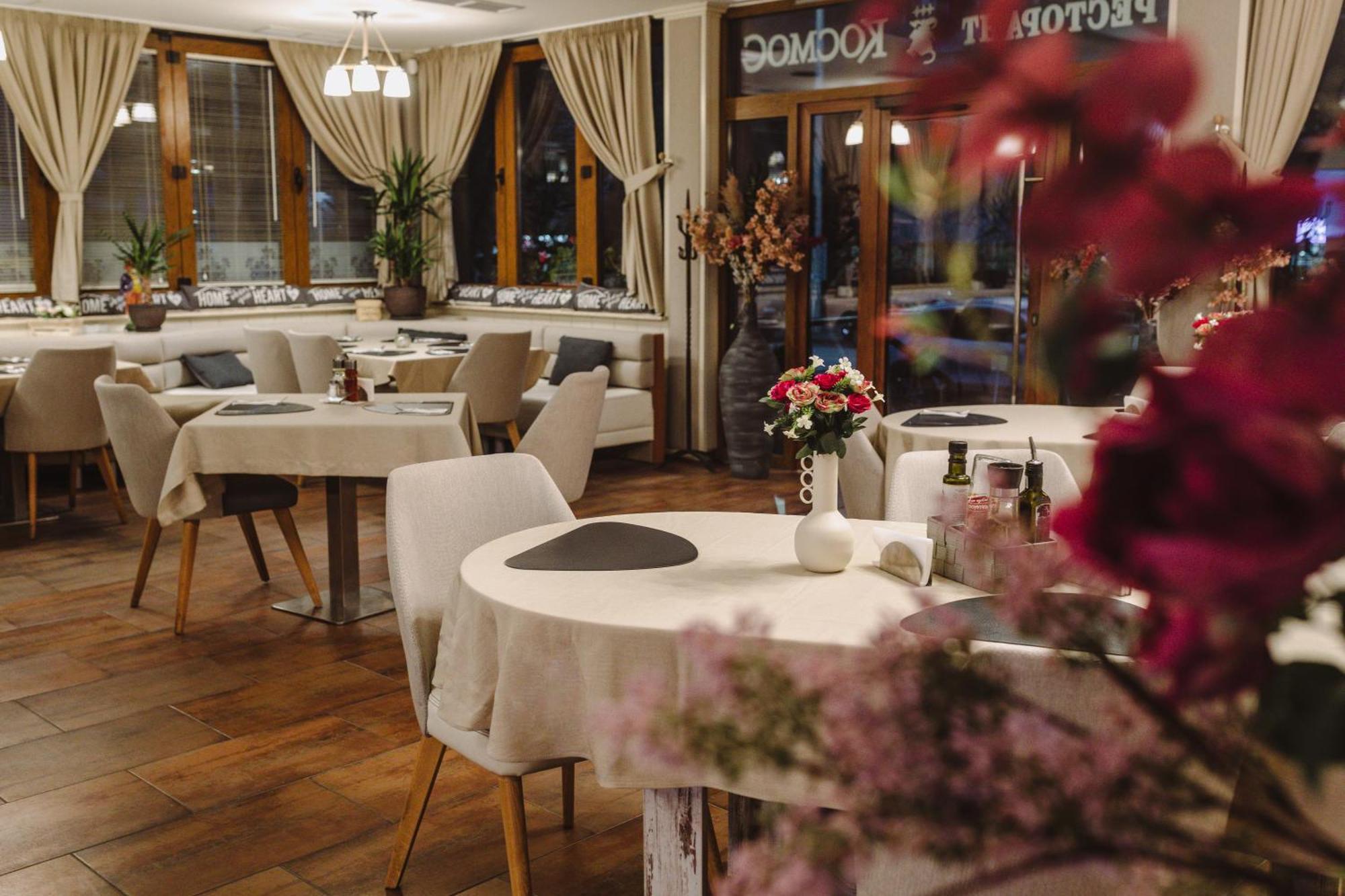 Hotel Cosmos Ruse Extérieur photo