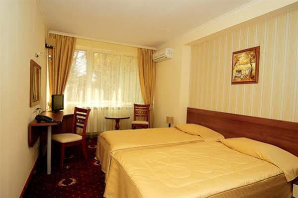 Hotel Cosmos Ruse Extérieur photo